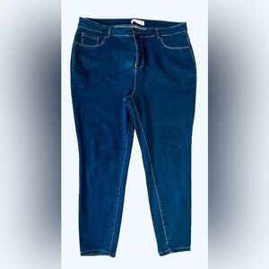 Honey & Bristle size 24 / stretch ankle jeans/ dark blue/ 26.5” in seam